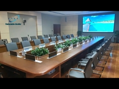 Gemotoriseerde intrekbare monitor met zwanenhalsmicrofoon